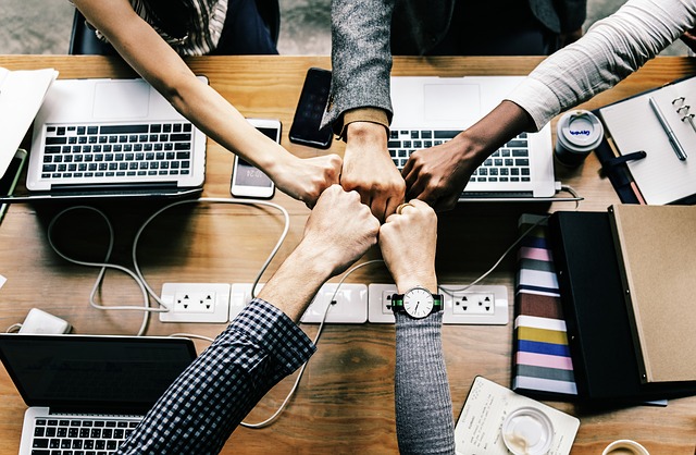 Software de gestão de equipes, sistema de gerenciamento de equipes, software de gerenciamento de equipes e seus benefícios